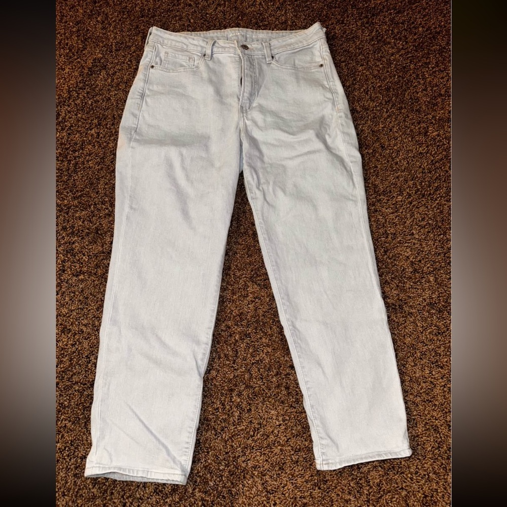 Old Navy Women's Light Blue Relaxed Jeans